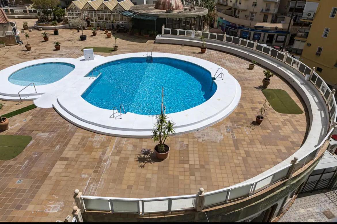 Apartament Torre Lll Torremolinos Zewnętrze zdjęcie